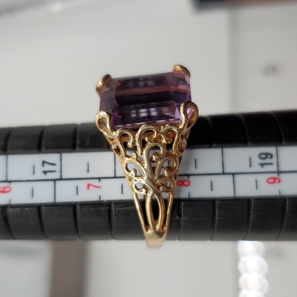 10k Solid Yellow Gold Genuine Purple Emerald Cut Amethyst Statement Ring - Picture 7 of 7